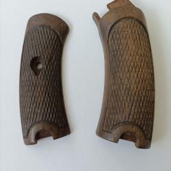 Plaquettes bois pour revolver modèle 1892