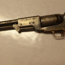 COLT POUDRE NOIRE CAL44 A REPARER OU POUR PIECES/POINCON PN?MARQUAGES 1976
