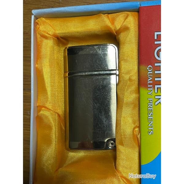 BRIQUET TEMPETE DORE 1