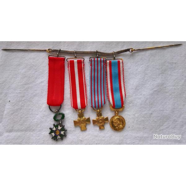 4 rductions de mdailles AFN