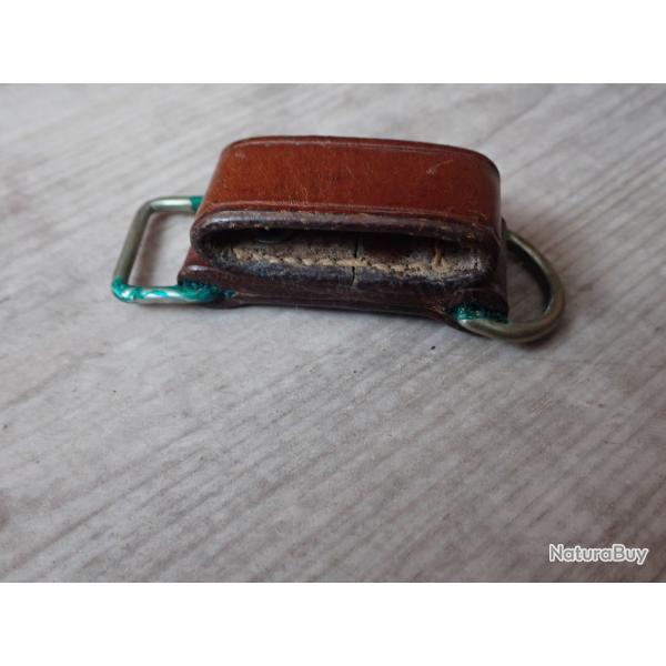 ATTACHE / PASSANT DOUBLE DE CEINTURE POUR DAGUE D'OFFICIER SUISSE Mdle 1943