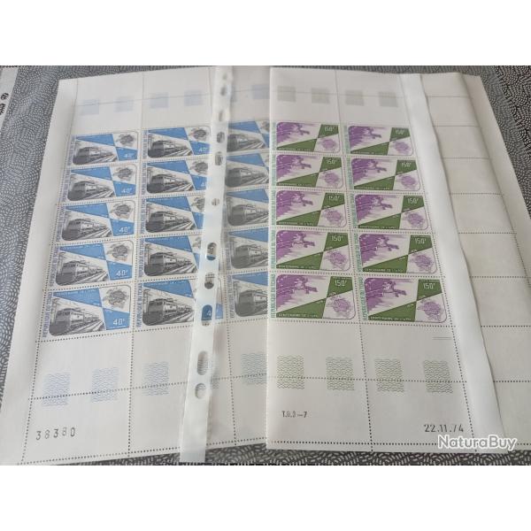 (004)  2 feuilles timbres poste arienne Tchad, (centenaire de l'upu)