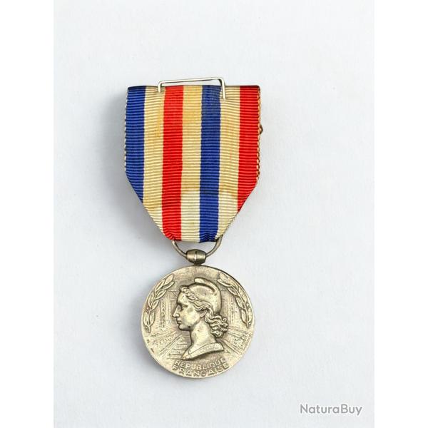 (37.010) Mdaille d'honneur des chemins de fer - Echelon Argent