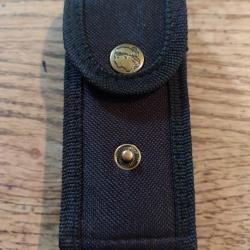 Étui pour couteau avec sigle Corse et sa lingette de nettoyage