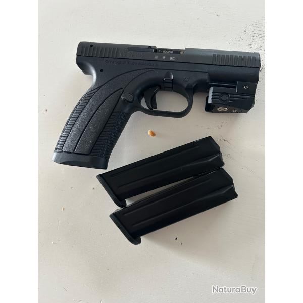pistolet Caracal f calibre 9  19 mm
