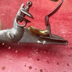 Platine de fusil à silex modèle en 9