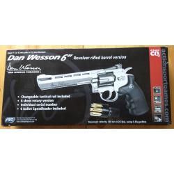 Revolver DAN WESSON CO2 , 6 pouces cal.4,5 , plombs diabolos