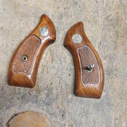 Plaquettes (poignée) Originale pour Revolver Smith & Wesson model 36 ou 60 avec sa vis  superbe état