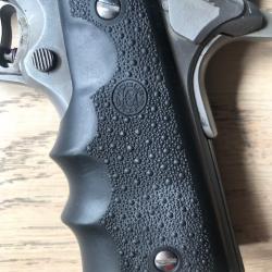 Crosse HOGUE pour Colt 45
