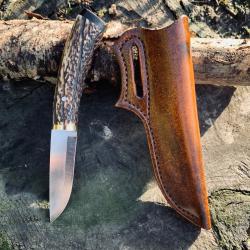 couteau de chasse d'artisan / bois de cerf / corne de taureau / acier 80crv2