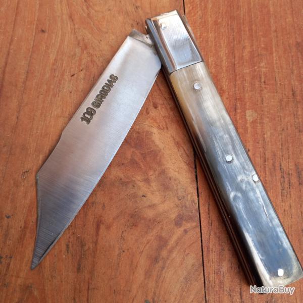 Joli Couteau TARBAIS 108 GIRODIAS Manche en Corne