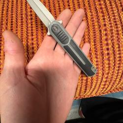 WE Knife Angst 2002B Grey & Black G10 couteau de poche, Justin Lundquist design