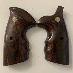 Poignée bois Smith & Wesson pour carcasse K ou L  square butt
