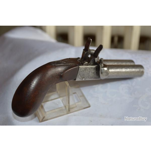Pistolet  percussion  deux canons SUPERBE DAMAS