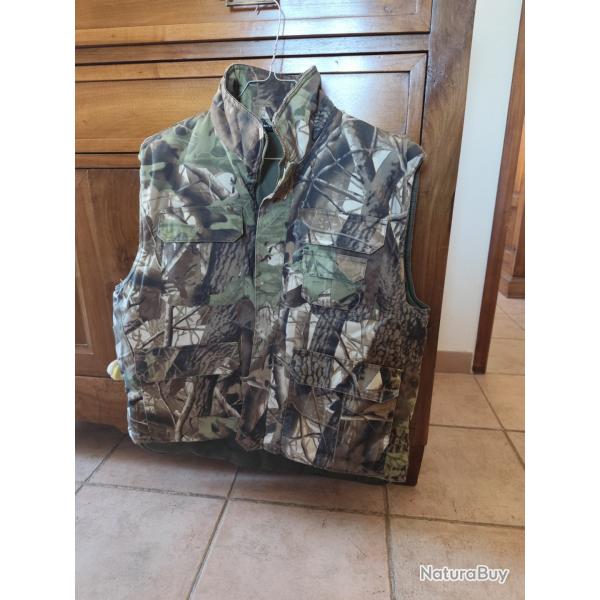 Trs beau gilet Camo neuf taille L