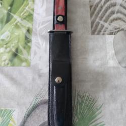 Dague de chasse et son petit couteau tire bouchon