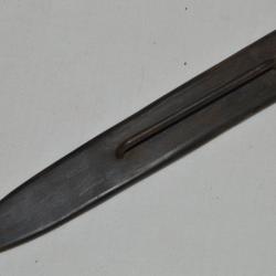 FOURREAU POIGNARD MODELE 1916-COUTEAU DE TRANCHEE GUERRE 1914/1918-POIGNARD DE TANKISTE FRANCE 1940