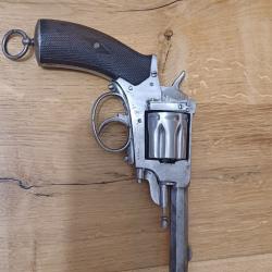 Revolver 8mm92