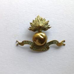 Coiffure - FR128305a Insigne shako ou casque Ecole Spéciale Militaire