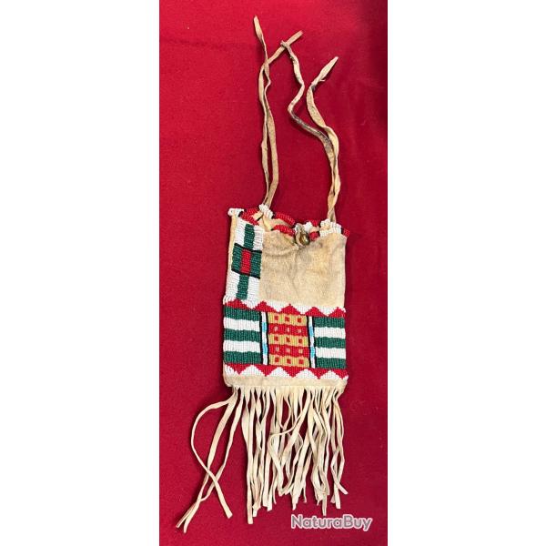Sac Cheyenne type strike  Light perl en seedbeads indien des plaines