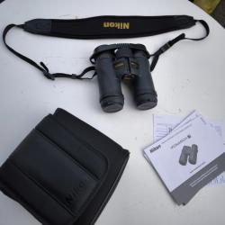 Jumelles Nikon monarch m7 8×30
