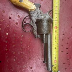 Revolver à broche 9mm bon état