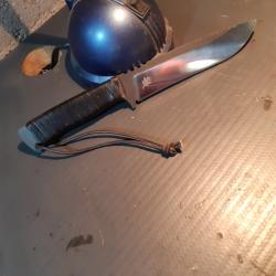 Couteau bushcraft artisanal