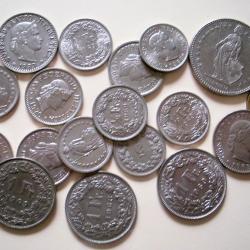 Très beau Lot de 44 Monnaies SUISSE de 2 Francs, 1 Franc, 1/2 Franc, 20 c, 10 c, 5 c, 2 c