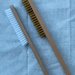 Lot de 2 brosses nylon et laiton