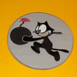TISSU PATCH :  FELIX ESCADRILLE DE BOMBARDEMENT  , DIAMETRE 9 CM , BON ETAT VOIR PHOTOS . POUR TOUT