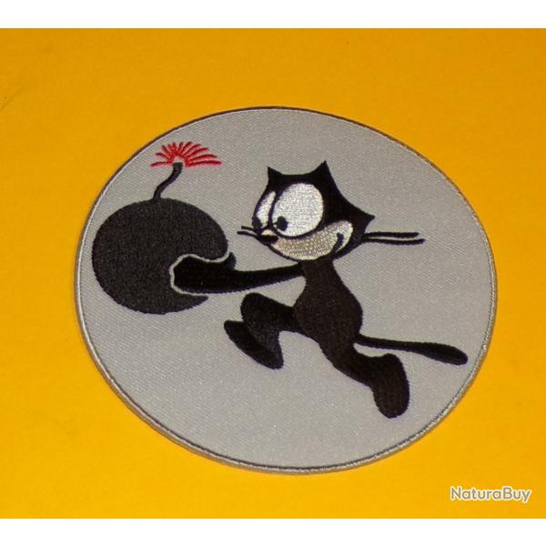 TISSU PATCH : FELIX ESCADRILLE DE BOMBARDEMENT, DIAMETRE 9CM , BON ETAT VOIR PHOTOS . POUR TOUT