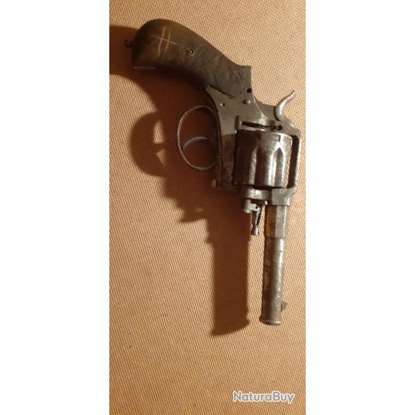 norme revolver bulldog 9coups calibre 8mm  restaurer