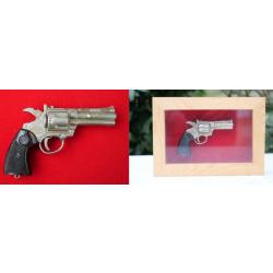 Petite boite cadre avec un revolver à amorce COBRA -  EBR24TIR002