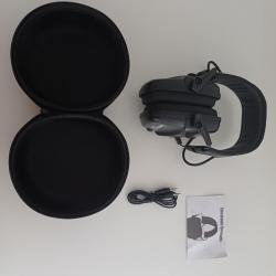 Enchère a partir de 1 euros casque antibruit électronique impact sport avec housse de rangement