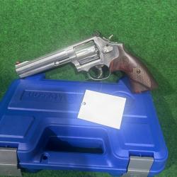 Revolver Smith et Wesson 686plus deluxe 357 mag
