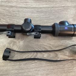 ZEISS V8 1,1-8X24 et montage EAW
