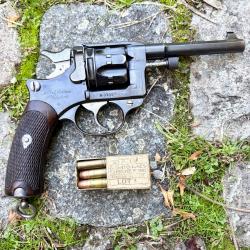REVOLVER REGLEMENTAIRE MODÈLE 1892 en 8mm92 de 1907