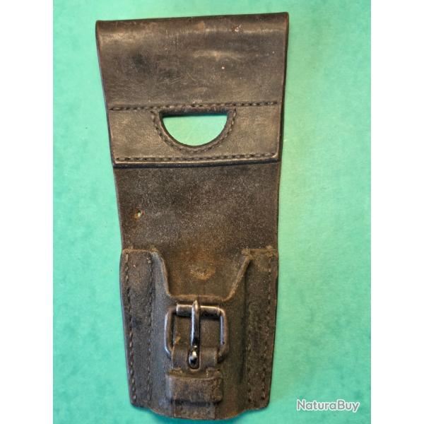 Un porte foureau cuir Suisse pour bayo mod 1914 pionnier daté 1890
