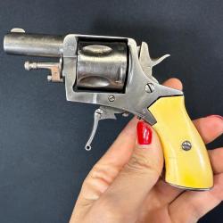 REVOLVER TYPE BRITISH BULLDOG calibre 380