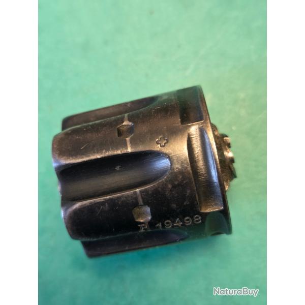 Barillet de rvolver Suisse Mod 1882 cal 7,5 x 23,5 R Mod priv ( P ) TBE