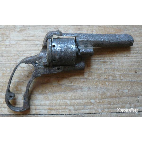 pave revolver a broches