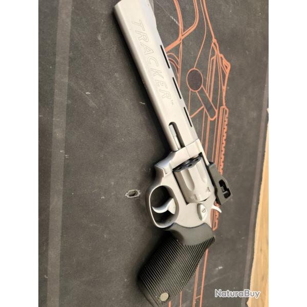 TRACKER 22LR