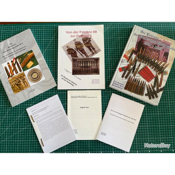 Lot de trois livres sur les munitions rglementaires allemandes