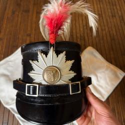 TRÈS BEAU SHAKO DE POLICE ALLEMANDE DU SCHLESWIG-HOLSTEIN 1945 a 1955 AVEC SA PAIRE DE GANTS