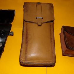 LOT DE 3  ETUIS EN CUIR DE L'ARMEE FRANCAISE ET ALLEMANDE POUR LE HOLSTER, BON ETAT  VOIR PHOTOS . P