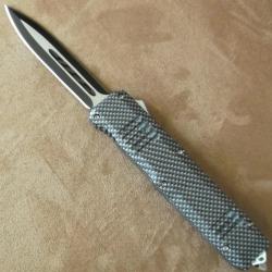 Couteau automatique OTF