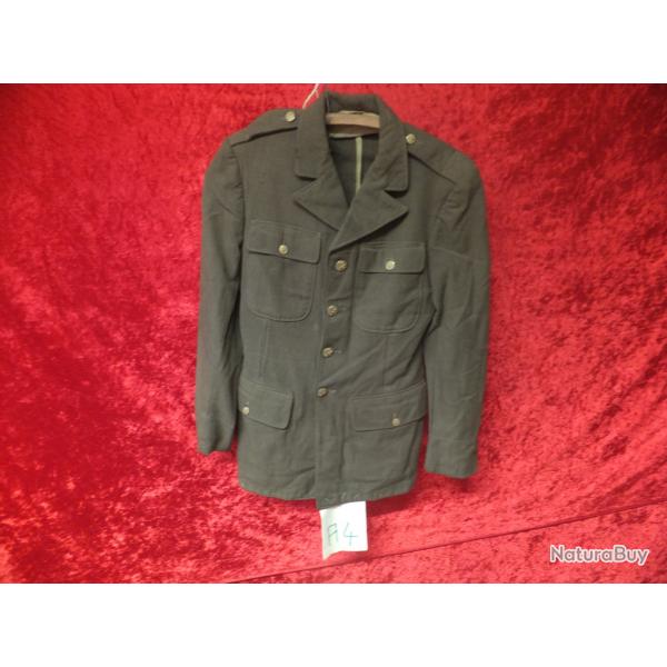 Ancien costume militaire.  Vestes militaire                                              (A4)