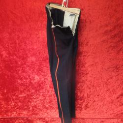 Ancien costume militaire.  pantalon militaire                                              (A9)