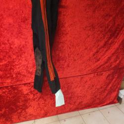 Ancien costume militaire.  pantalon militaire                                              (B5)