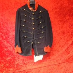 Ancien costume militaire.  dolman                                              (C3)